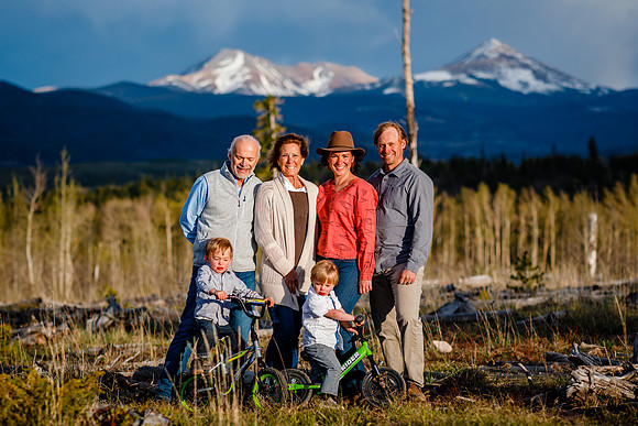 Reuss_Family_2020_Edited-118