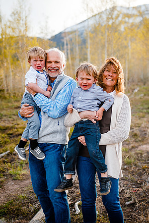Reuss_Family_2020_Edited-145