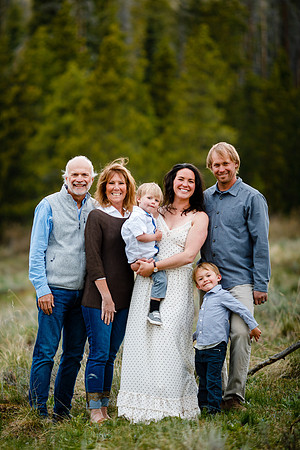 Reuss_Family_2020_Edited-48