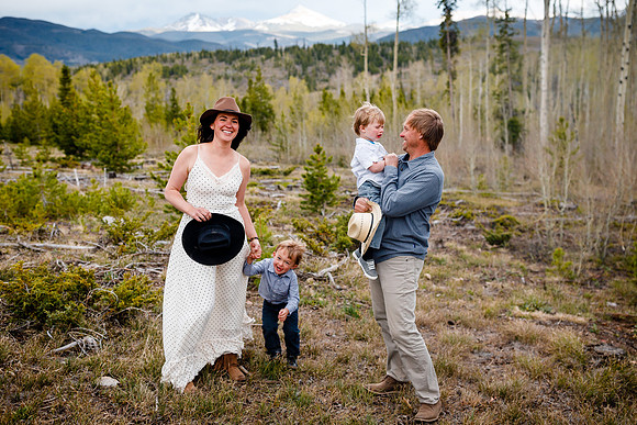 Reuss_Family_2020_Edited-89
