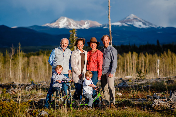 Reuss_Family_2020_Edited-117
