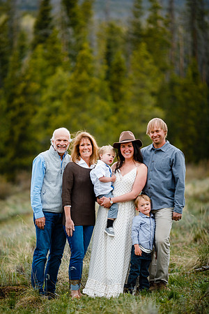 Reuss_Family_2020_Edited-45