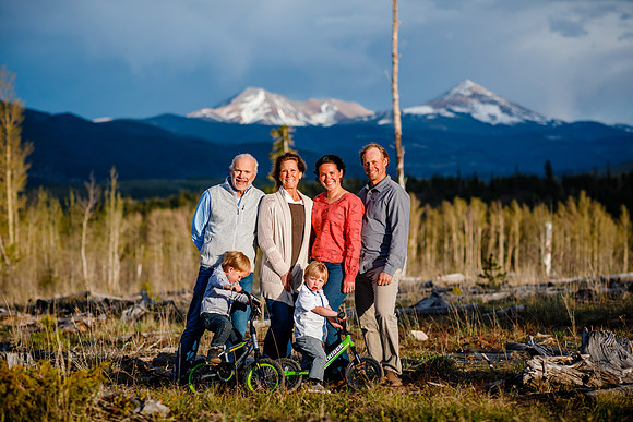 Reuss_Family_2020_Edited-120