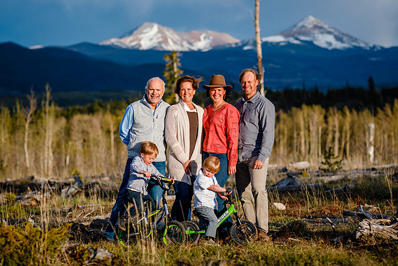 Reuss_Family_2020_Edited-119