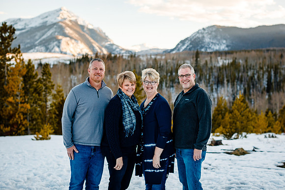 Sarah_Gallentine_ExtendedFamily-137