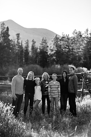 Shera_Family_2020-Favs-29