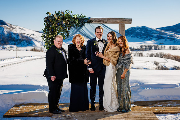 Zach_Rebecca_Wdg-Group-93