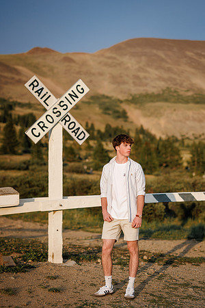 Elliot-Favs-83