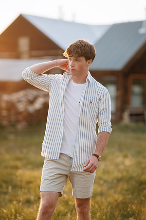 Elliot-Favs-100