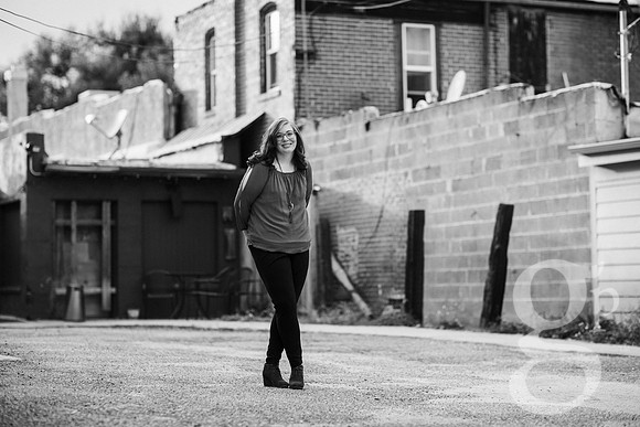 Daniella_Senior_2016-BW-72