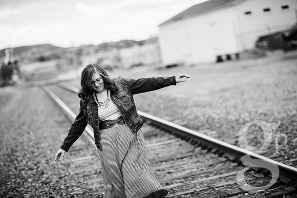 Daniella_Senior_2016-BW-12