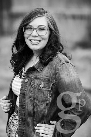 Daniella_Senior_2016-BW-3