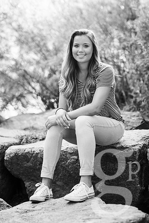 Leah_Senior-BW-2