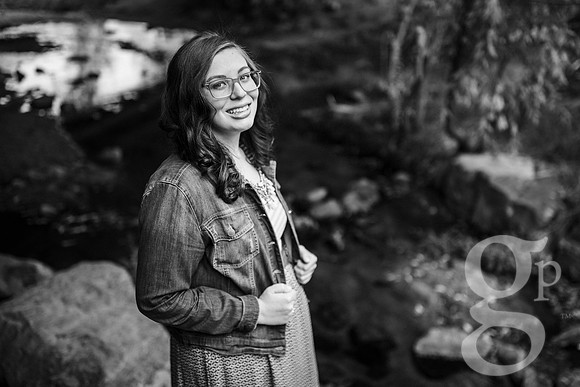 Daniella_Senior_2016-BW-54