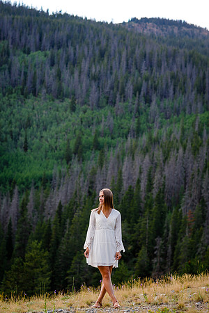 Ellie_Senior-Edited-40