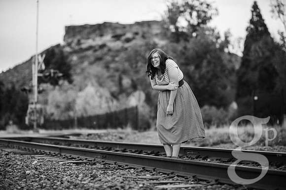 Daniella_Senior_2016-BW-24