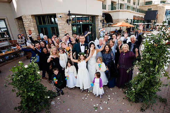 John_Megan-Wdg-Group-91
