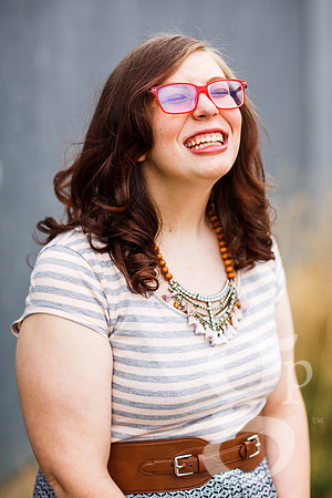 Daniella_Senior_2016-Edited-38