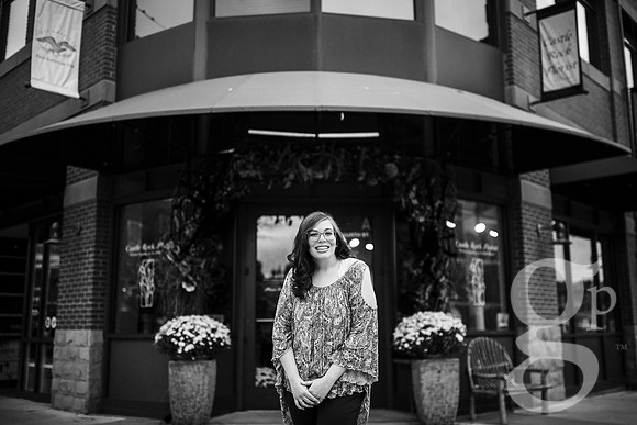 Daniella_Senior_2016-BW-104