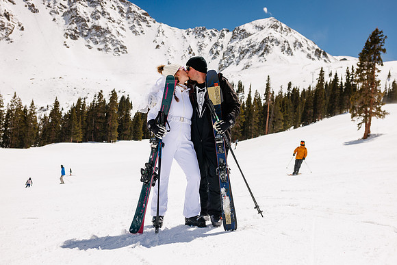 Adam-Katie-Ski-100