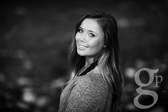 Leah_Senior-BW-106