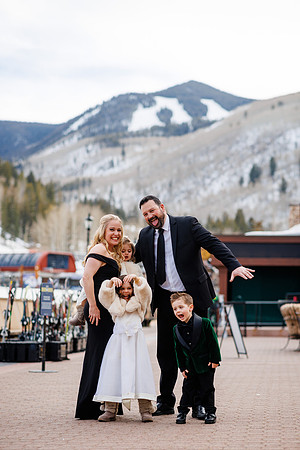 John_Megan-Wdg-Group-117