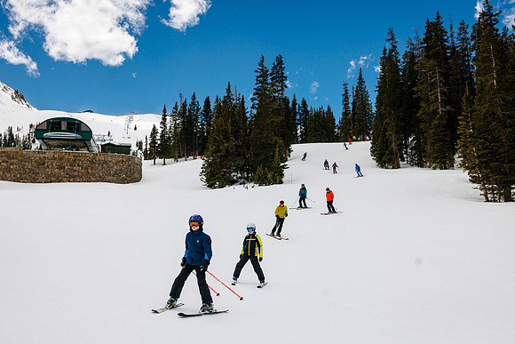 Adam-Katie-Ski-36