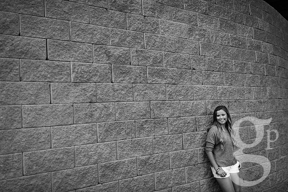Leah_Senior-BW-68