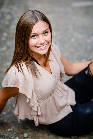 Ellie_Senior-Favs-23