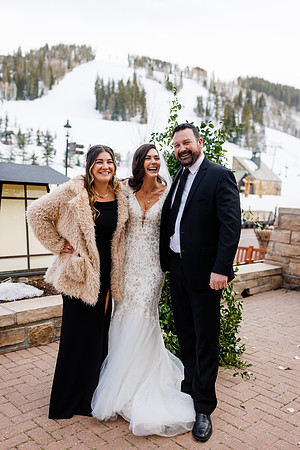 John_Megan-Wdg-Group-99