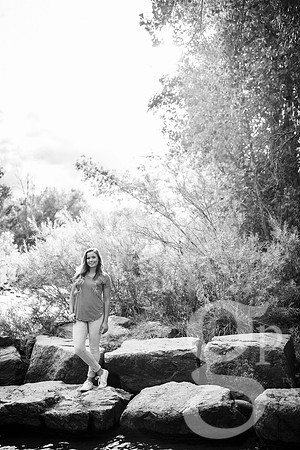 Leah_Senior-BW-8