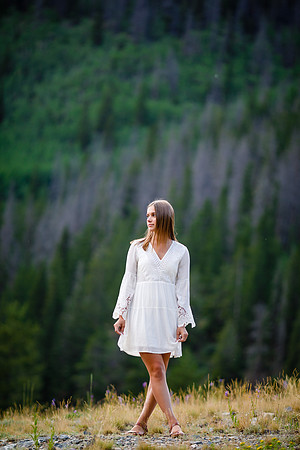 Ellie_Senior-Edited-41