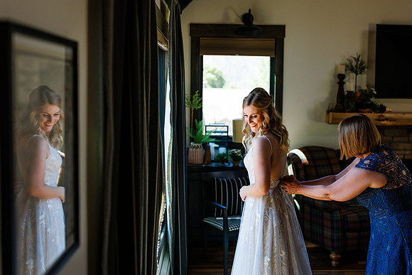 Allison-Travis_sneak-1