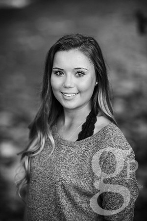 Leah_Senior-BW-100