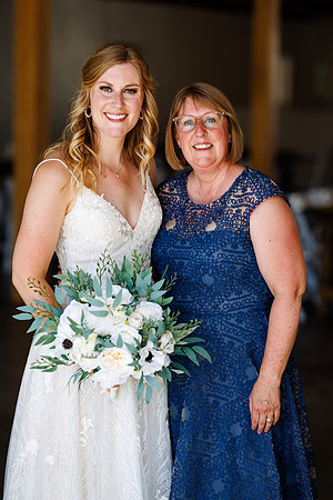 Allison_Travis_wd-group-82