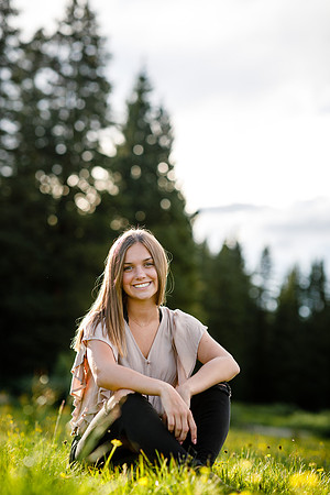 Ellie_Senior-Edited-136