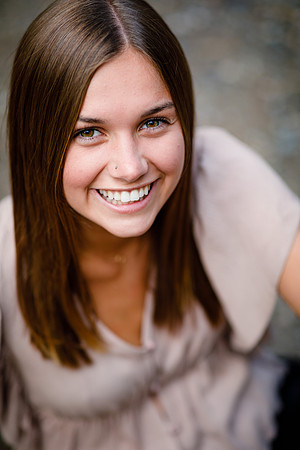 Ellie_Senior-Edited-79