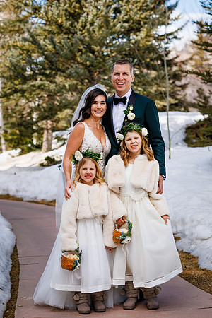John_Megan-Wdg-Group-69