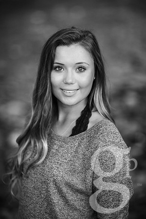 Leah_Senior-BW-102