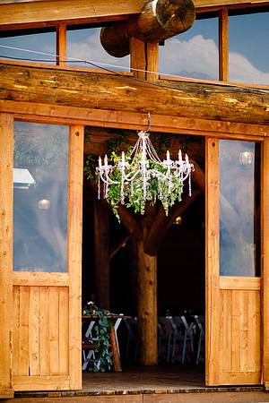 Russell_Caroline_Wdg-Detail-55