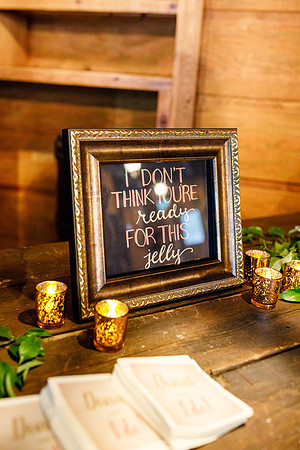 Russell_Caroline_Wdg-Detail-64