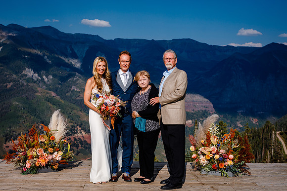 Mike_Dana_Wdg-Group-55