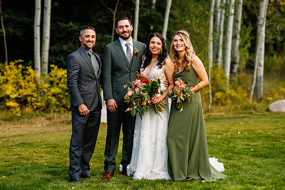 Kris_Crystal_Wdg-Group-102