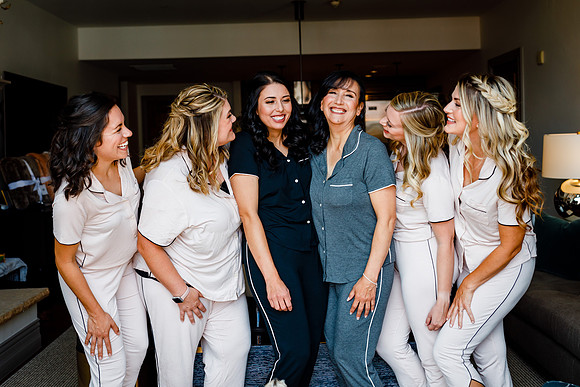 Kris_Crystal_Wdg-Group-3