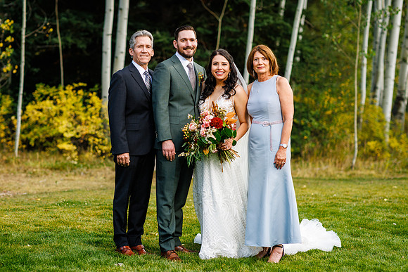 Kris_Crystal_Wdg-Group-111