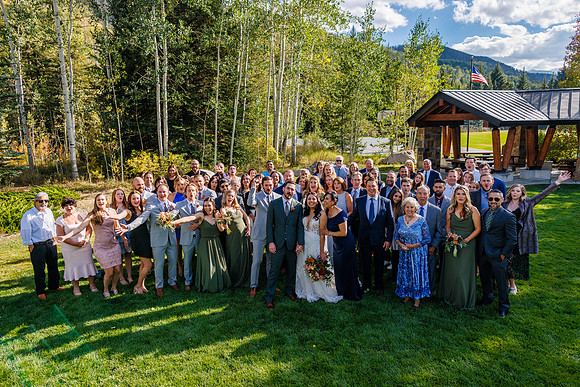 Kris_Crystal_Wdg-Group-80