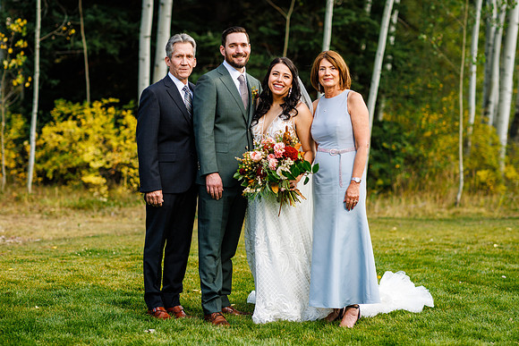 Kris_Crystal_Wdg-Group-109