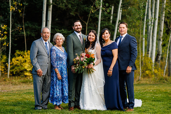 Kris_Crystal_Wdg-Group-86