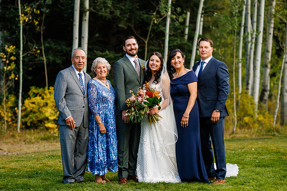Kris_Crystal_Wdg-Group-85