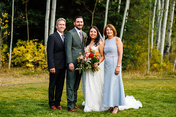 Kris_Crystal_Wdg-Group-112